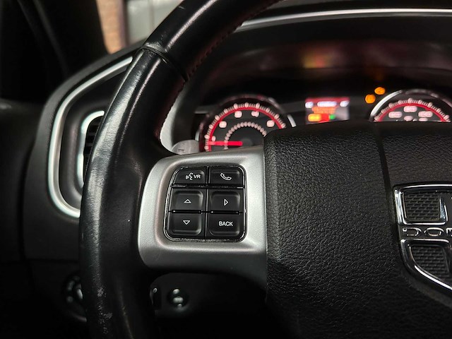 Dodge charger rt hemi 5.7 v8 375pk 2013 - afbeelding 15 van  45