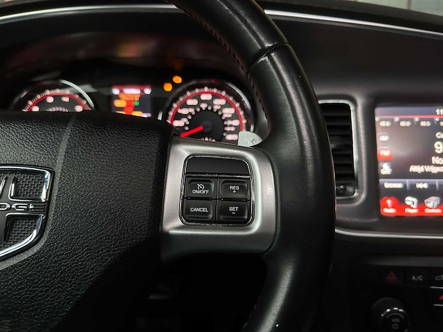 Dodge charger rt hemi 5.7 v8 375pk 2013 - afbeelding 16 van  45