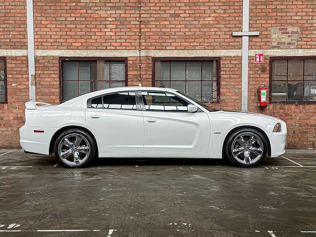 Dodge charger rt hemi 5.7 v8 375pk 2013 - afbeelding 44 van  46