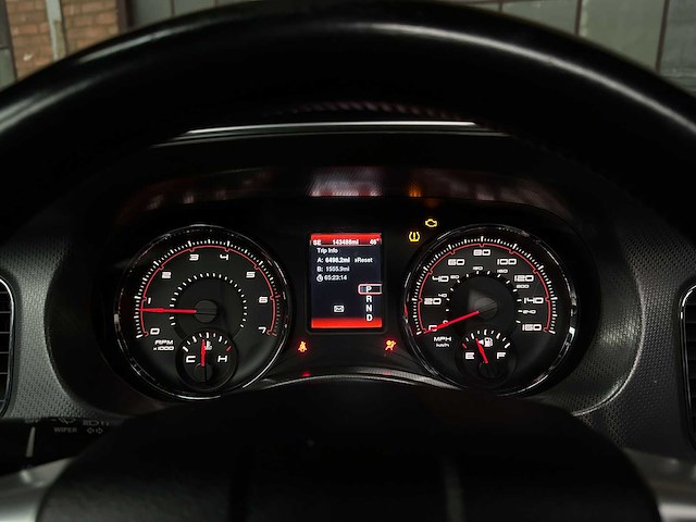 Dodge charger rt hemi 5.7 v8 375pk 2013 - afbeelding 12 van  23