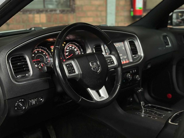 Dodge charger rt hemi 5.7 v8 375pk 2013 - afbeelding 10 van  46