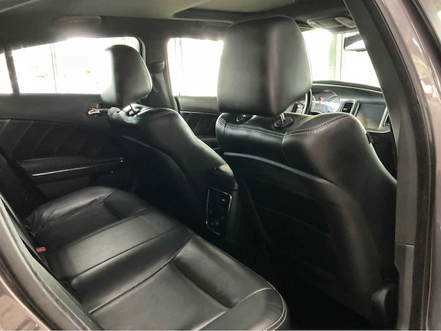 Dodge charger r/t plus max | 5.7 hemi v8 | 375 pk | 2014 | 20 inch performancewielen | sportonderstel | hid projector koplampen | marge auto - afbeelding 17 van  34