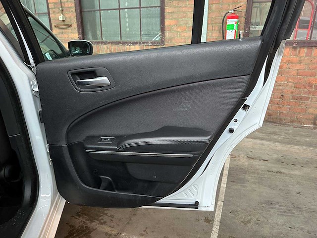 Dodge charger se 3.6 v6 292pk 2016 - afbeelding 26 van  38