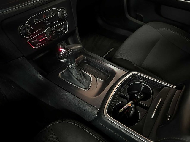 Dodge charger se 3.6 v6 292pk 2016 - afbeelding 19 van  41