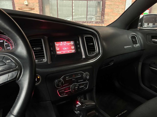 Dodge charger se 3.6 v6 292pk 2016 - afbeelding 19 van  38