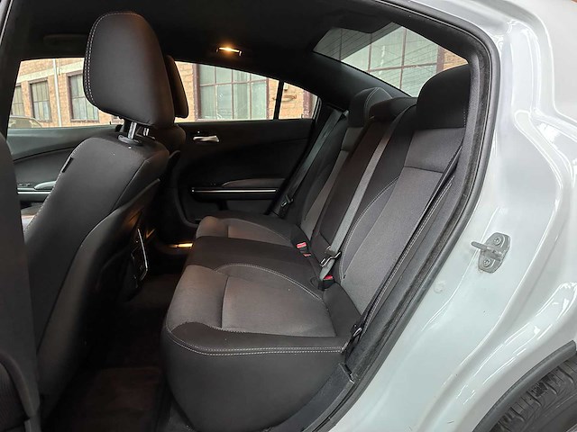 Dodge charger se 3.6 v6 292pk 2016 - afbeelding 30 van  38
