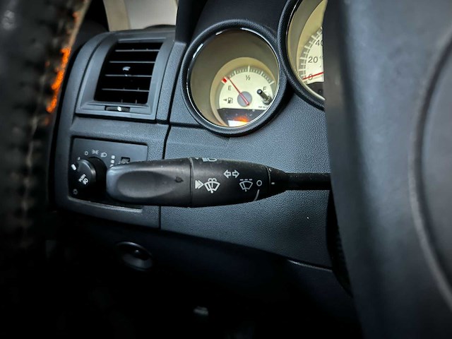 Dodge charger srt8 6.1 v8 425pk 2008 youngtimer - afbeelding 16 van  41