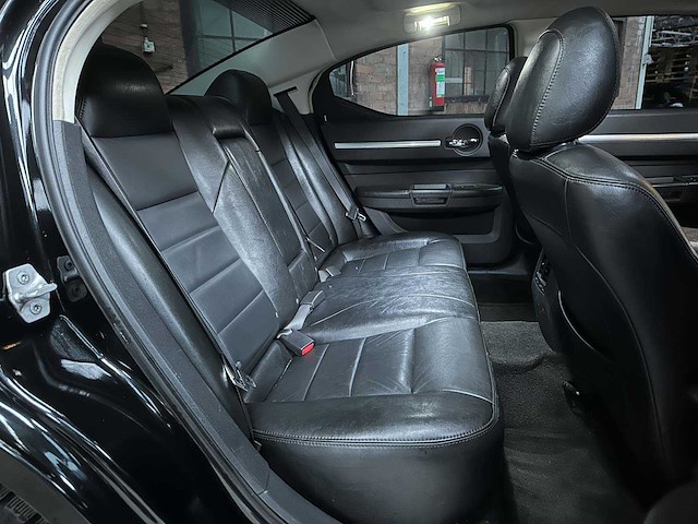 Dodge charger srt8 6.1 v8 425pk 2008 youngtimer - afbeelding 31 van  41