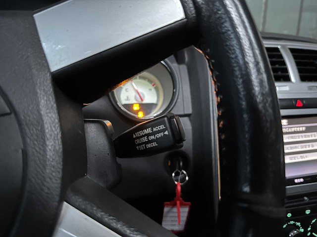 Dodge charger srt8 6.1 v8 425pk 2008 youngtimer - afbeelding 13 van  41