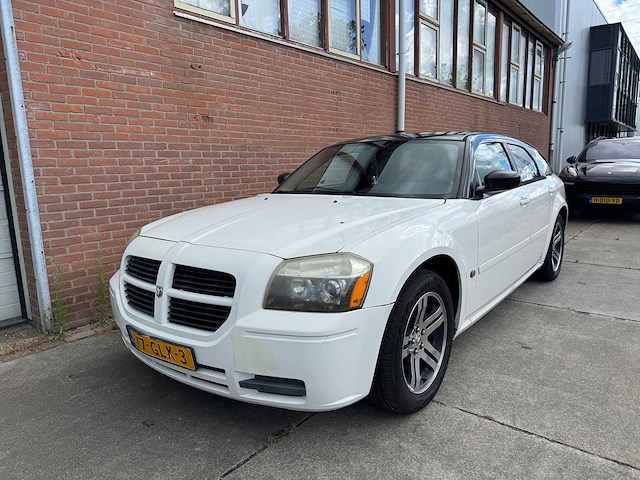 Dodge magnum automaat 77-glk-3 - afbeelding 15 van  21