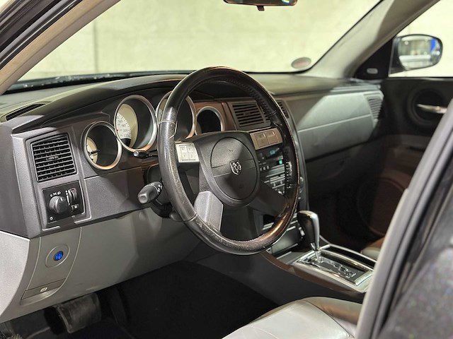 Dodge magnum r/t 5.7 v8 ghost challenger hemi hellcat 350pk 2005, t-140-bv - afbeelding 13 van  42