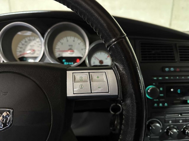 Dodge magnum r/t 5.7 v8 ghost challenger hemi hellcat 350pk 2005, t-140-bv - afbeelding 19 van  42