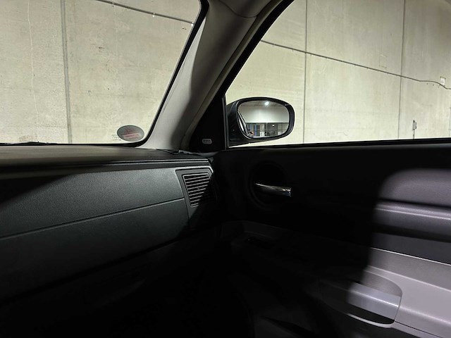 Dodge magnum r/t 5.7 v8 ghost challenger hemi hellcat 350pk 2005, t-140-bv - afbeelding 25 van  42