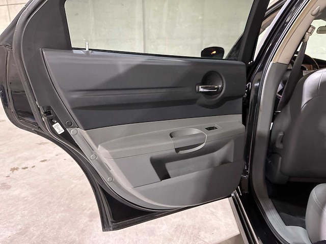 Dodge magnum r/t 5.7 v8 ghost challenger hemi hellcat 350pk 2005, t-140-bv - afbeelding 27 van  42