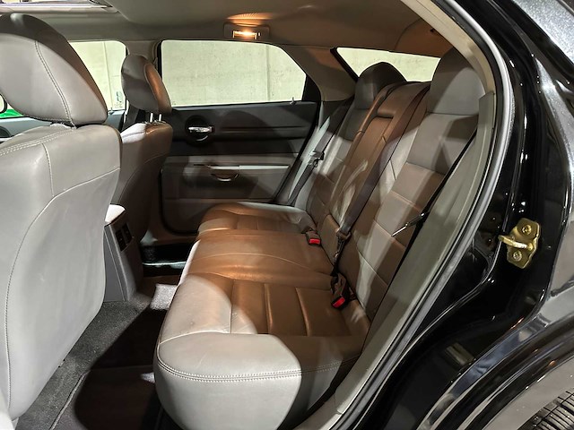 Dodge magnum r/t 5.7 v8 ghost challenger hemi hellcat 350pk 2005, t-140-bv - afbeelding 35 van  42