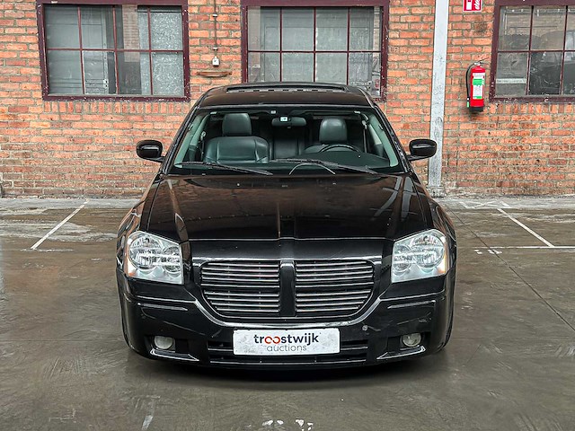Dodge magnum rt hemi 5.7 v8 380pk 2005 - youngtimer - afbeelding 36 van  39
