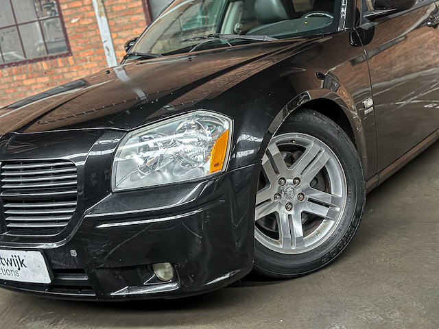 Dodge magnum rt hemi 5.7 v8 380pk 2005 - youngtimer - afbeelding 34 van  39