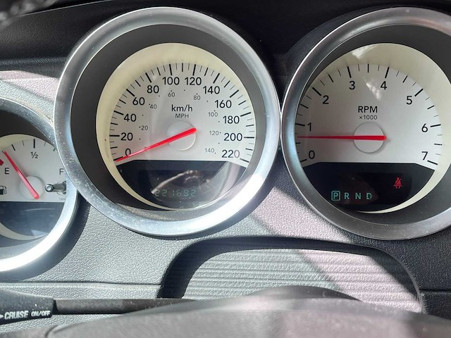 Dodge magnum sxt awd, automaat, gt-177-b - afbeelding 6 van  14