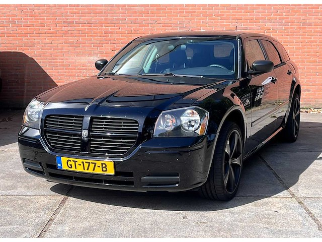 Dodge magnum sxt awd, automaat, gt-177-b - afbeelding 1 van  14