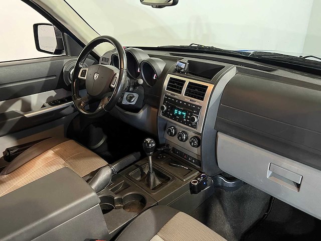 Dodge nitro 2.8 crd, 45-vvr-8 - afbeelding 12 van  14
