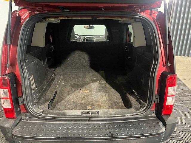Dodge nitro 2.8 crd sxt, 37-vtp-1 - afbeelding 6 van  8