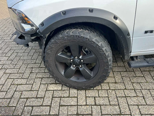 Dodge ram - 1500 5.7 v8 - 4x4 - cc big h. - bedrijfswagen - 2022 - afbeelding 5 van  17