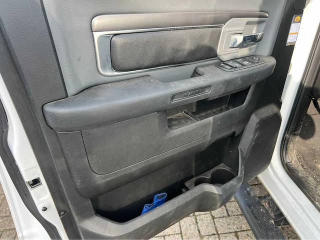 Dodge ram - 1500 5.7 v8 - 4x4 - cc big h. - bedrijfswagen - 2022 - afbeelding 8 van  17