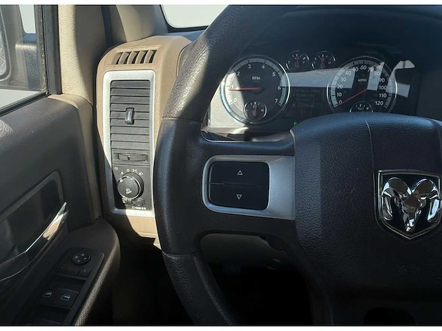 Dodge ram 1500 4.7 v8 qc 6'4 | vb-768-l i - afbeelding 9 van  25