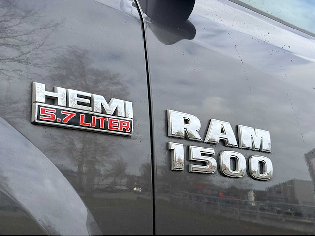 Dodge ram 1500 5.7 hemi grijs kenteken - afbeelding 16 van  25