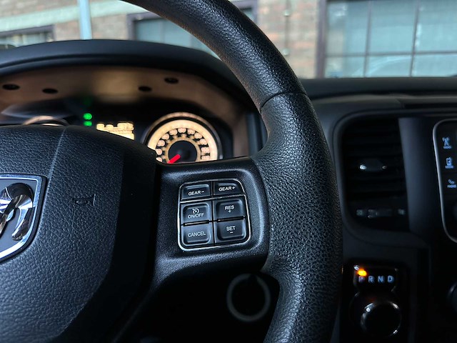 Dodge ram 1500 5.7 hemi v8 2018 6-persoons - afbeelding 13 van  39