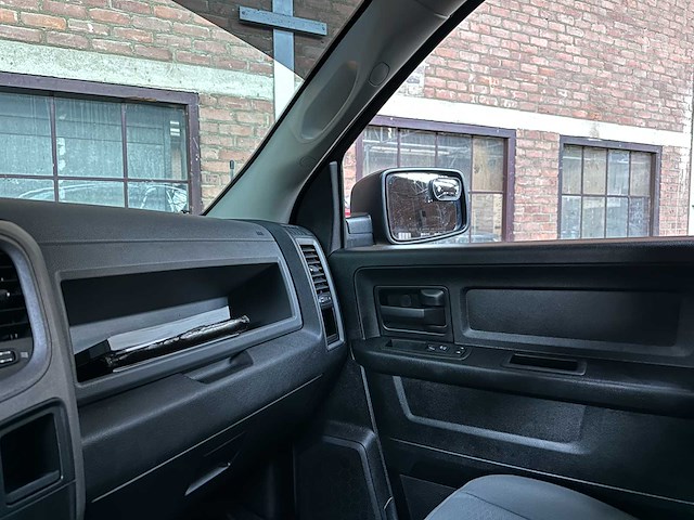 Dodge ram 1500 5.7 hemi v8 2018 6-persoons - afbeelding 18 van  39