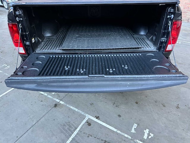 Dodge ram 1500 5.7 hemi v8 2018 6-persoons - afbeelding 24 van  39