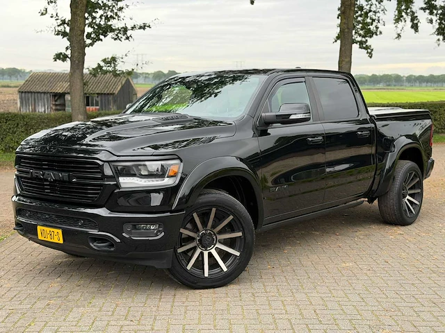 Dodge ram 1500 5.7 v8 4x4 cc laram., vdj-87-s - afbeelding 1 van  24
