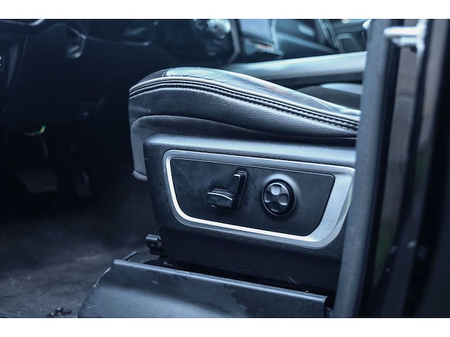 Dodge ram 1500 5.7 v8 4x4 crew cab laramie 2019 lpg - afbeelding 24 van  50