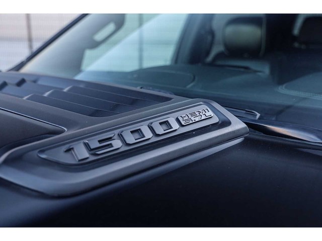 Dodge ram 1500 5.7 v8 4x4 crew cab laramie 2019 lpg - afbeelding 41 van  50