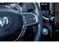 Dodge ram 1500 5.7 v8 4x4 crew cab laramie 2019 - afbeelding 15 van  25