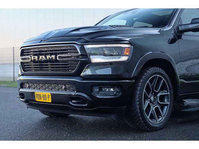 Dodge ram 1500 5.7 v8 4x4 crew cab laramie 2019 - afbeelding 17 van  25