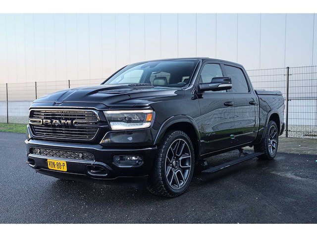 Dodge ram 1500 5.7 v8 4x4 crew cab laramie 2019 - afbeelding 21 van  25