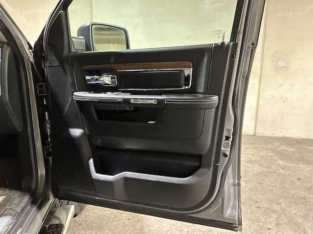 Dodge ram 1500 5.7 v8 4x4 qc 6'4 401pk 2014 lpg (origineel-nl) (btw), vg-248-g - afbeelding 33 van  42