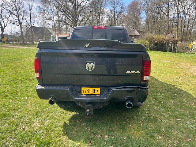 Dodge ram 1500 5.7 v8 qc 6'4 bedrijfswagen - afbeelding 4 van  9