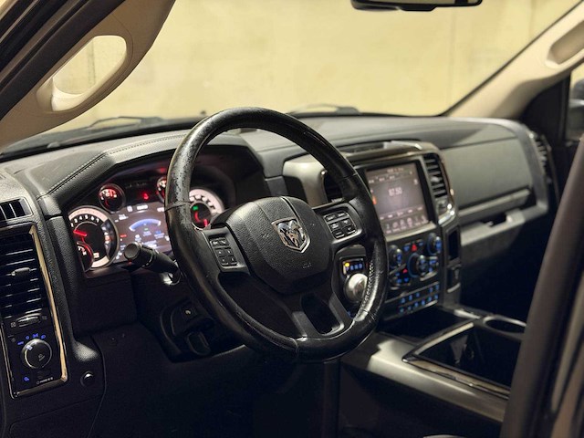 Dodge ram 1500 5.7 v8 quad cab 6'4 401pk 2015 (origineel-nl), vn-540-b bedrijfswagen - afbeelding 19 van  49