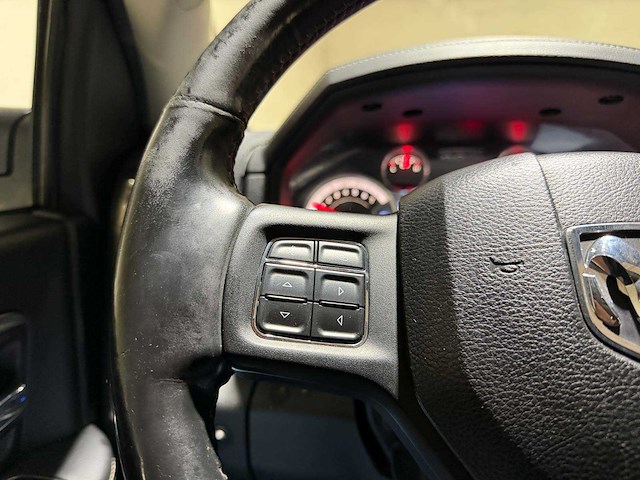 Dodge ram 1500 5.7 v8 quad cab 6'4 401pk 2015 (origineel-nl), vn-540-b bedrijfswagen - afbeelding 24 van  49