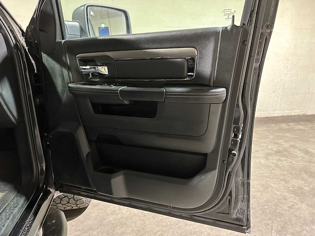 Dodge ram 1500 5.7 v8 quad cab 6'4 401pk 2018, v-442-ll bedrijfswagen - afbeelding 35 van  44