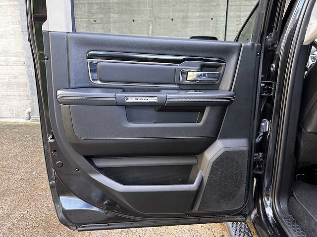 Dodge ram 1500 classic sport widebody 5.7l v8 396pk 2019 (origineel-nl), vbh-17-k - afbeelding 21 van  53