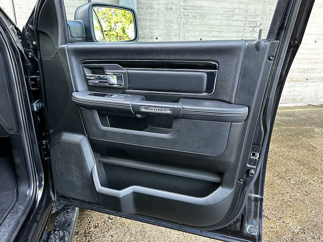 Dodge ram 1500 classic sport widebody 5.7l v8 396pk 2019 (origineel-nl), vbh-17-k - afbeelding 29 van  53