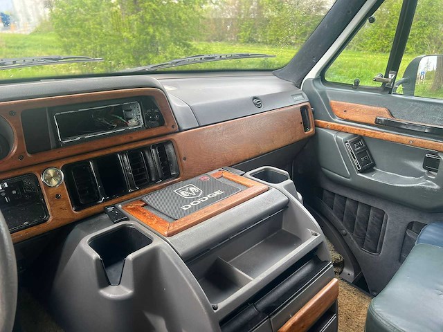 Dodge ram 2500 van globemaster camper automaat, 99-vz-dz - afbeelding 15 van  26