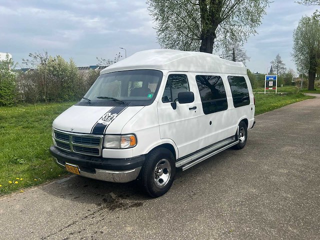 Dodge ram 2500 van globemaster camper automaat, 99-vz-dz - afbeelding 1 van  26