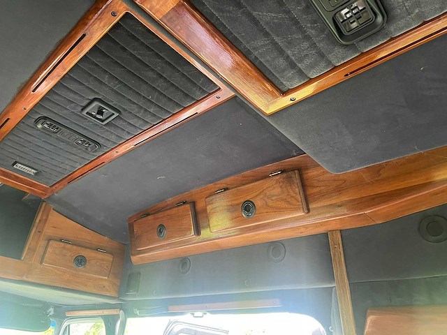 Dodge ram 2500 van globemaster camper automaat, 99-vz-dz - afbeelding 13 van  26