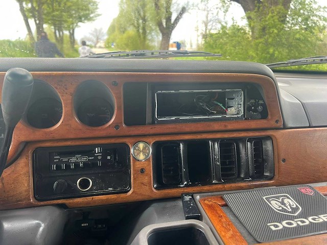 Dodge ram 2500 van globemaster camper automaat, 99-vz-dz - afbeelding 17 van  26