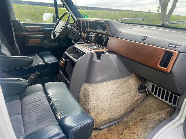 Dodge ram 2500 van globemaster camper automaat, 99-vz-dz - afbeelding 21 van  26